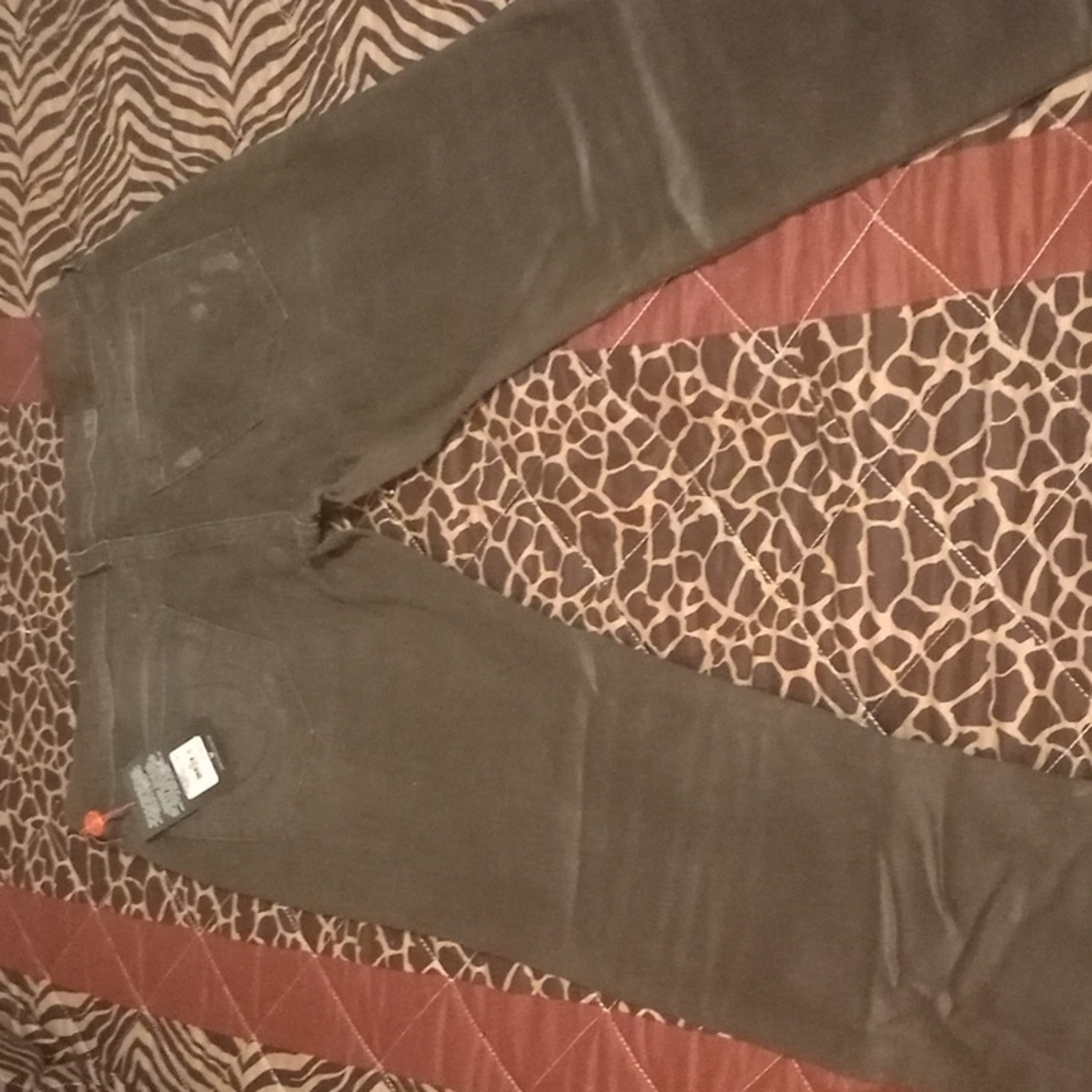 🔥🔥Brand Spanking New Tru Religion Jeans Sz 34/